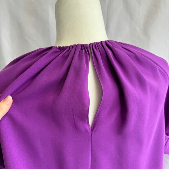 Oscar de la Renta Gathered Stretch Silk Blouse in Hyacinth - Size 4 - Picture 13 of 14